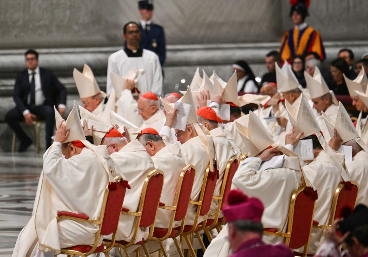 Cardinals To Move Into Vatican On Eve Of Conclave