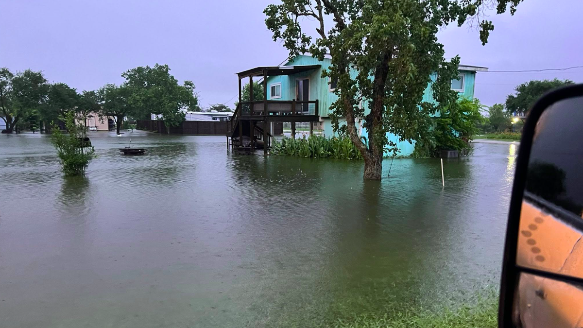 10 die in Texas flooding