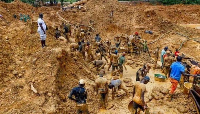 Niger laments children’s presence in mining sites