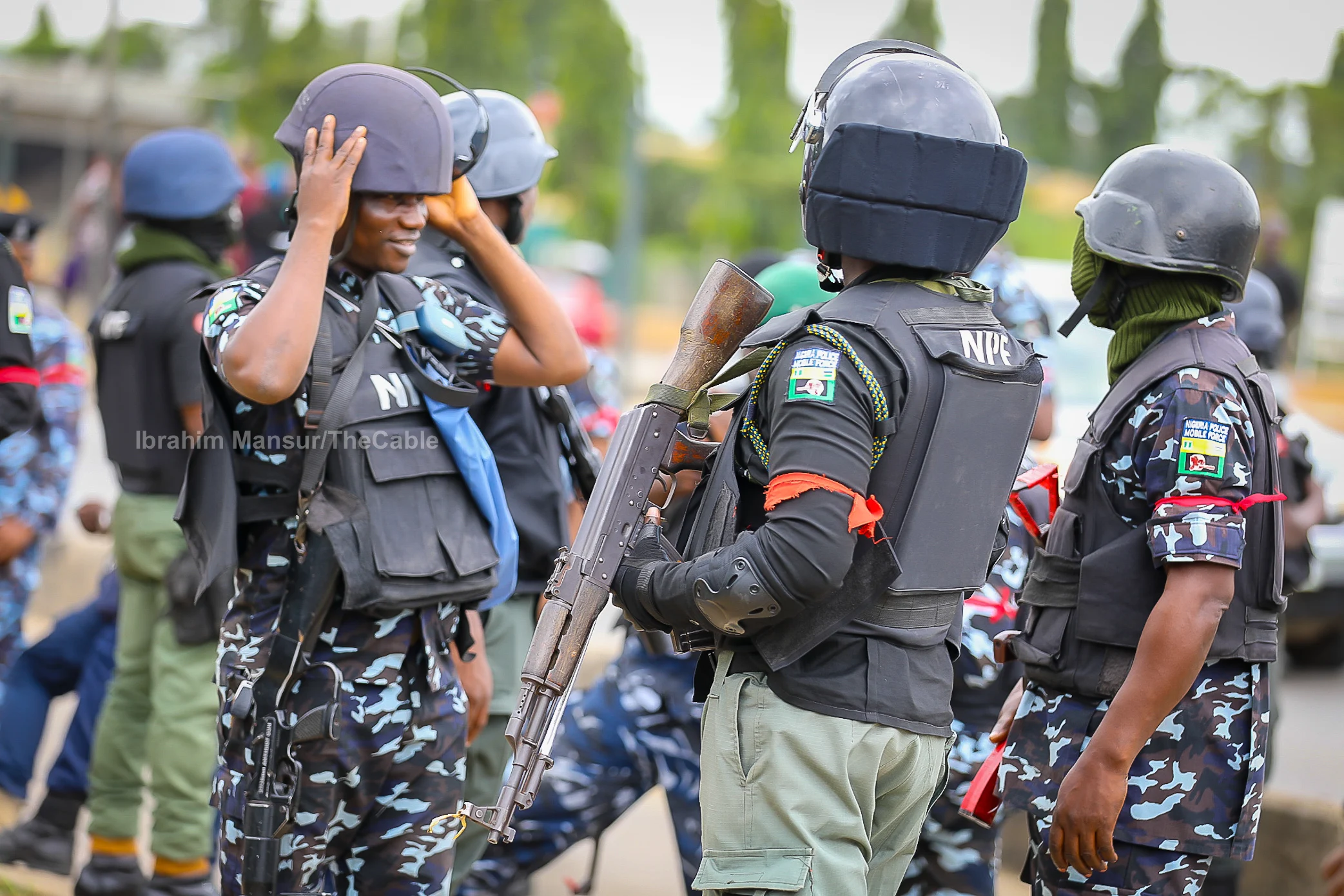 Police arrest six for stealing solar panels in Bayelsa